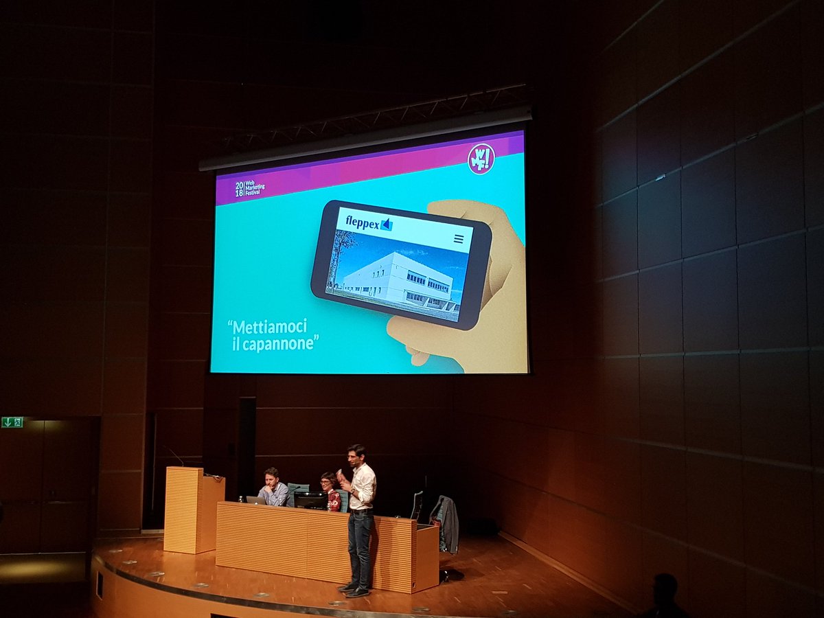 Quinto speech con @GrazianoGiacani microbranding: quando le dimensioni non contano!
#wmf18 #socialmediastrategy #socialmedia #facebookstrategy #strategy #contentmarketing  #webdesign #digital