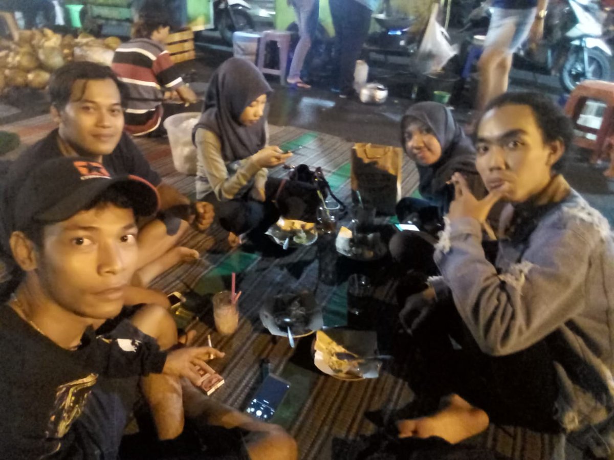 Terimakasih buat kalian yg sudah menyempatkan kumpul pda malam kamis kemarin.....#KotakMasihAda #patibumiberaksi