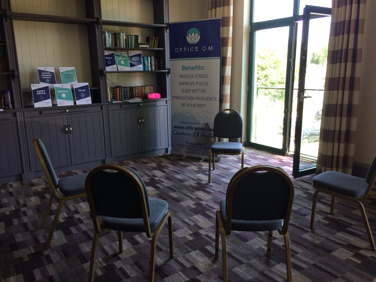 OfficeOm's tweet photo. What a brilliant afternoon @TheValeResort running mini sessions for @Linc_Cymru ‘s amazing away day #happybacks #energise #relax #imfeelinggood ☺️ https://t.co/7OREDMY7Nc