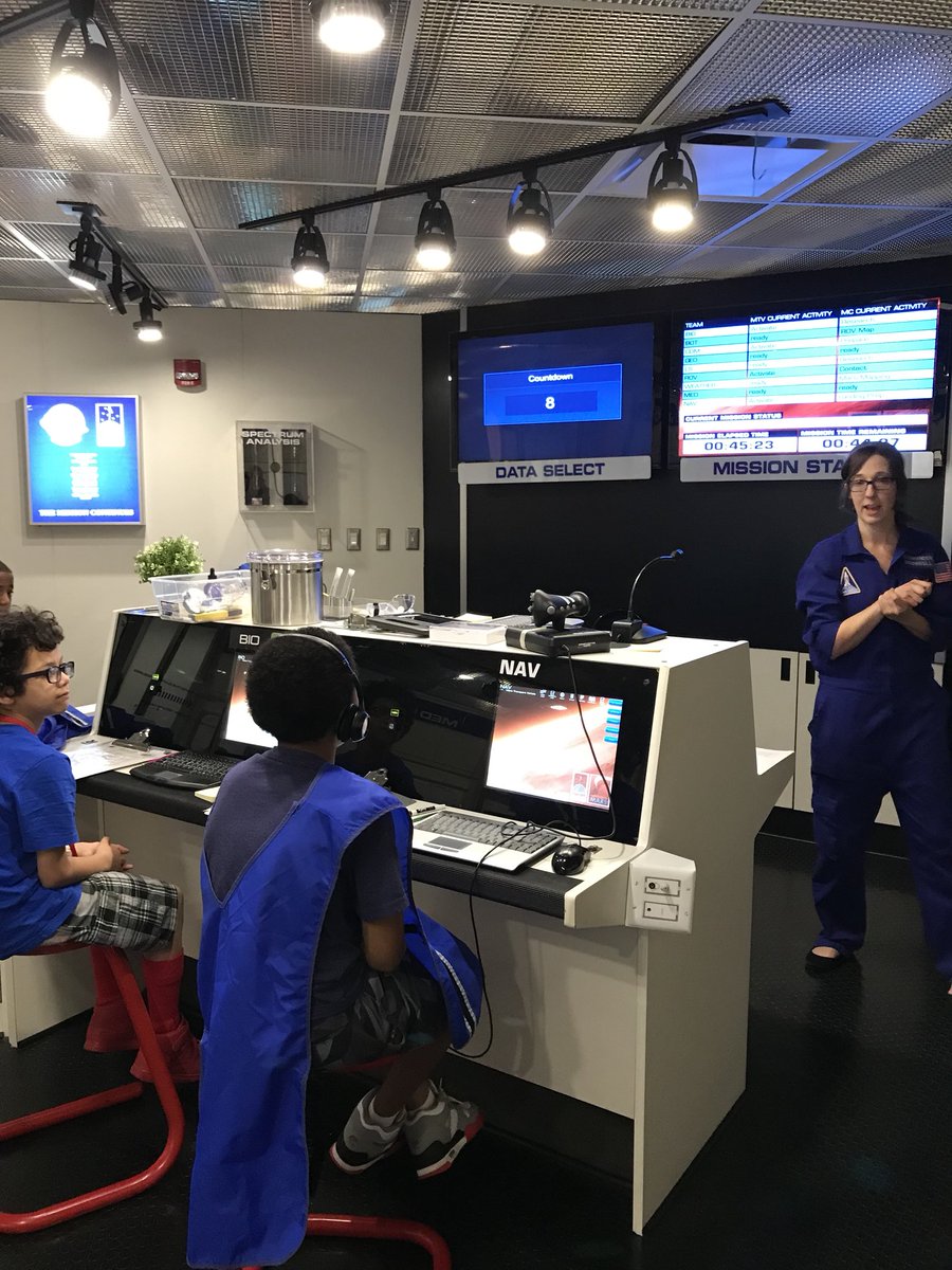 swmr27's tweet photo. Happy to report we have successfully returned to earth with confirmation of water on Mars!  #WeAreJCPS #JcpsDL @OlmstedNorth @clclouisville https://t.co/3PPvDFqLI3