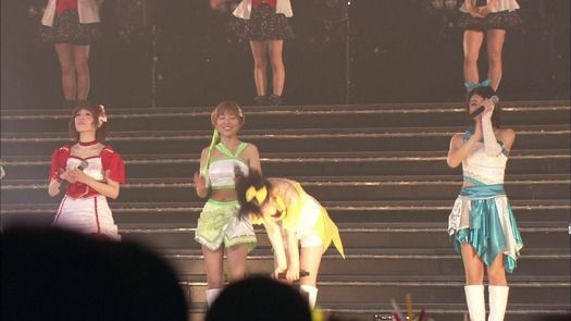 ワタアン A Twitter ワタアン 3大抜ける胸チラをしてしまった声優 高橋李依 内山夕実 大西沙織 T Co H2l1kap6xm