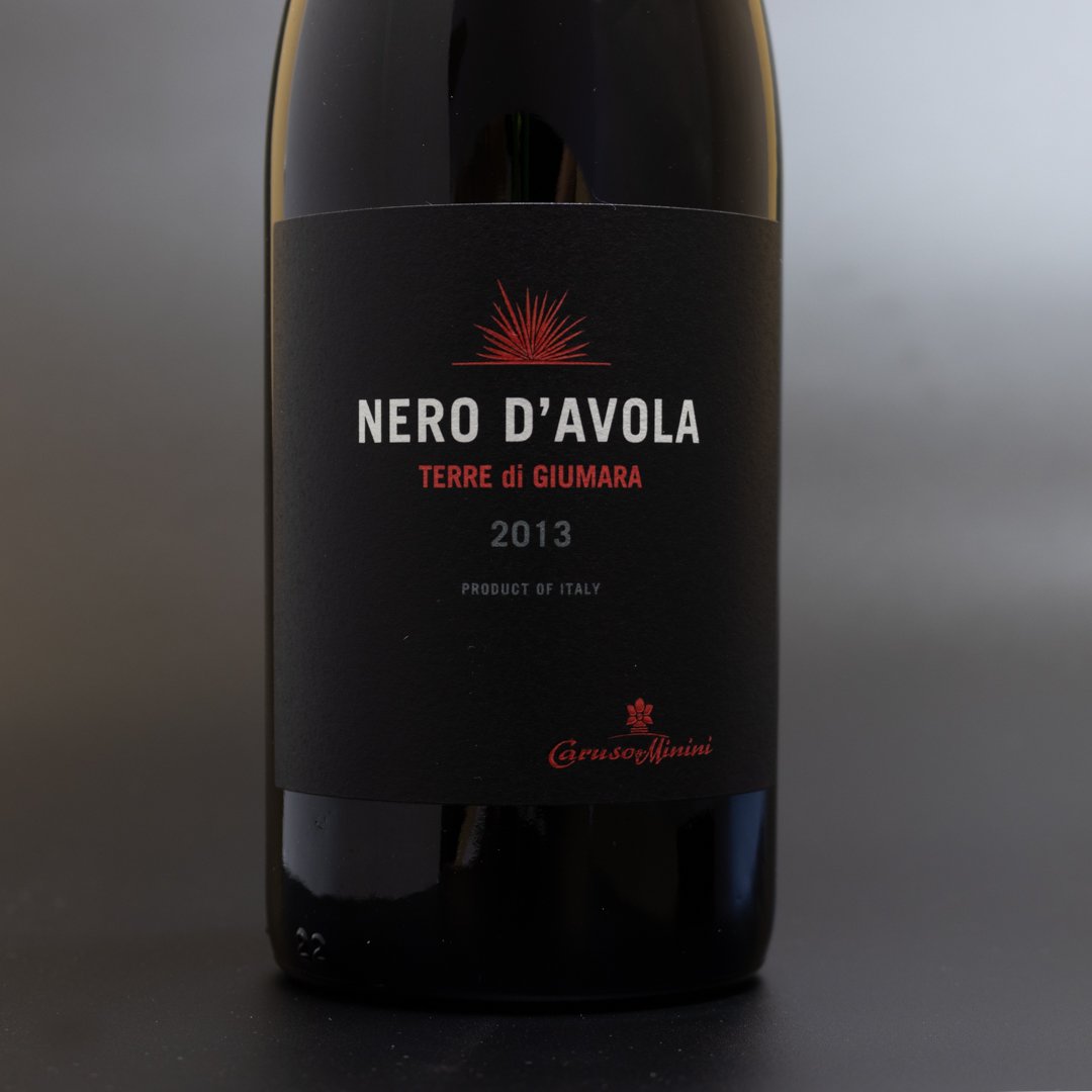 SunfishCellars's tweet image. Terre di Guimara, Nero d’Avola, 2013
Soulful and deep with a definite sense that it was lovingly made. Rich, dense, chewy, and fruity all at once.