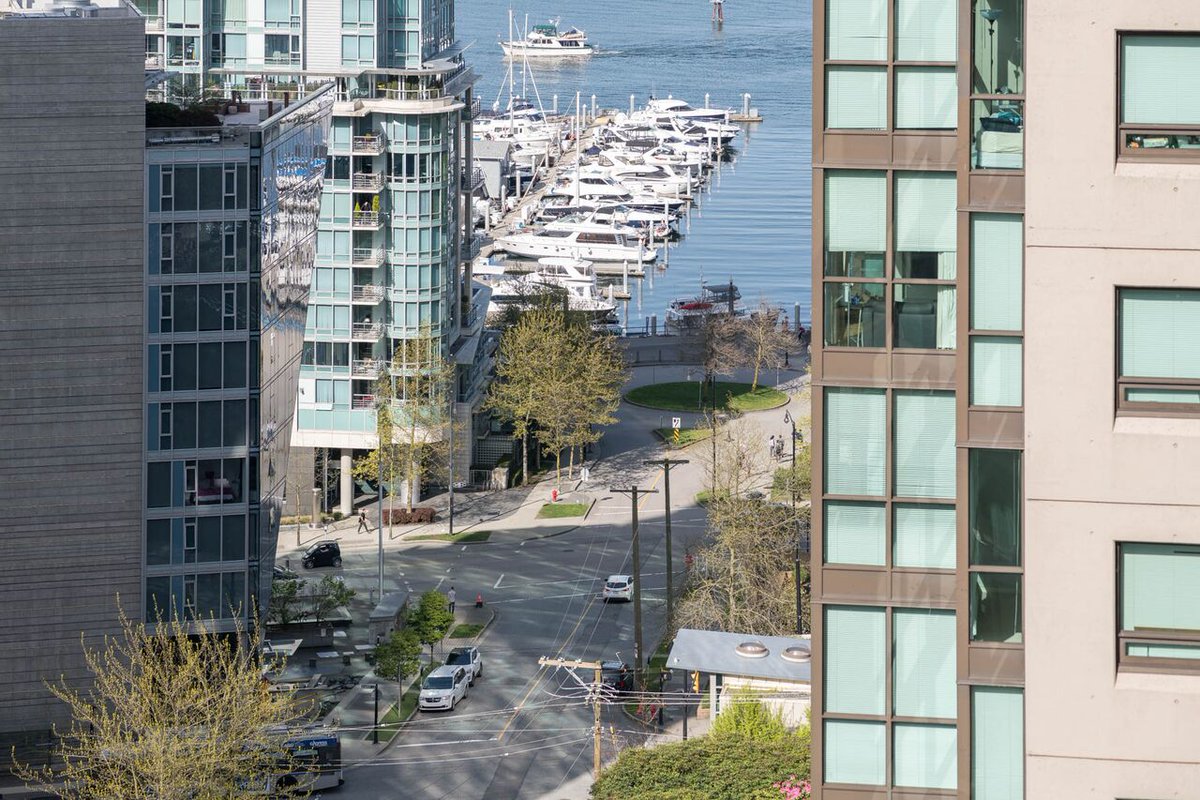 RealtorNinaM's tweet image. Now SOLD: 1401-738 Broughton | Downtown Vancouver | Expansive views and over 2700 sq ft in the sky|