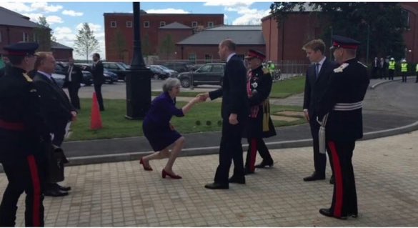 johnharris1969's tweet image. Good to see this modern, informal, post-Diana monarchy in full effect.