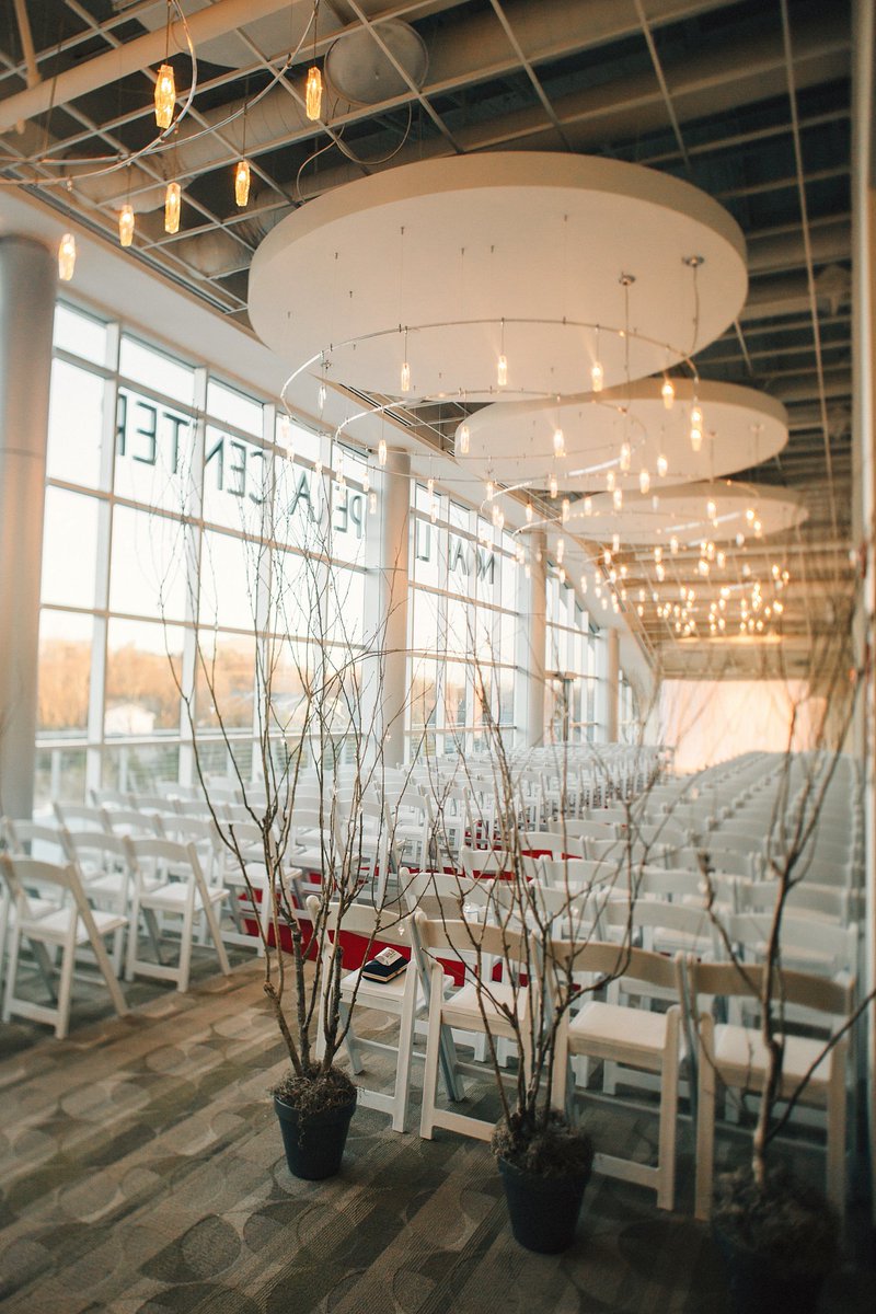 This Winter Wedding was one of our all time favorites at <a href="/NoahLiffCenter/">NoahLiffOperaCenter</a>! We still have a few winter dates left, book now before they're all gone!
📸: Cassie Lopez Photography

#NoahLiffWeddings #NoahLiffEvents