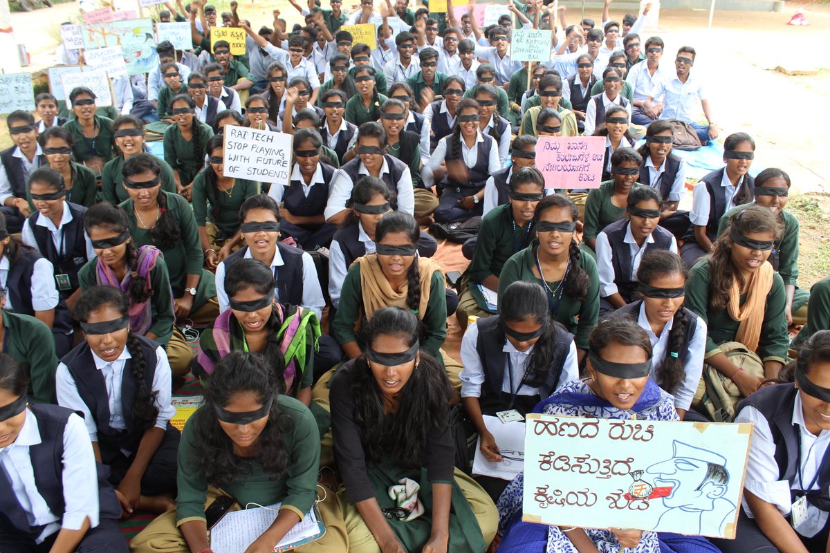 r_shaiva's tweet photo. 12th day
#Against_privitisation
We are the agriculture students protesting against private agriculture colleges ..please support us and help us
@hd_kumaraswamy https://t.co/2zXw3lCIQc