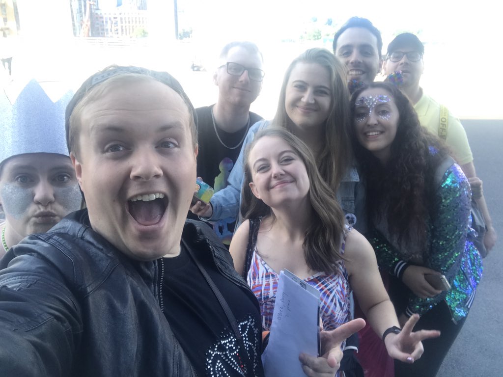 PerryPresents_'s tweet photo. We are all SO ready for it! #ReputationTourLondon #ReputationStadiumTour #RepTour #ReputationStadiumTourLondon #TaylorSwift #Reputation #Swifties ๐๐#RepTourLondon @wembleystadium @taylorswift13 @taylornation13 https://t.co/y8Ar7ynxc8