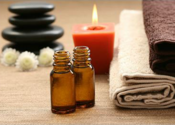 Brookfield_GVM's tweet photo. Revive your skin after the heat of the summer with a soothing Pevonia Reviver Facial at @figureandface https://t.co/rXmkCgMAc2 #Facial #Spa #Treatment https://t.co/IH0oVYP7s7