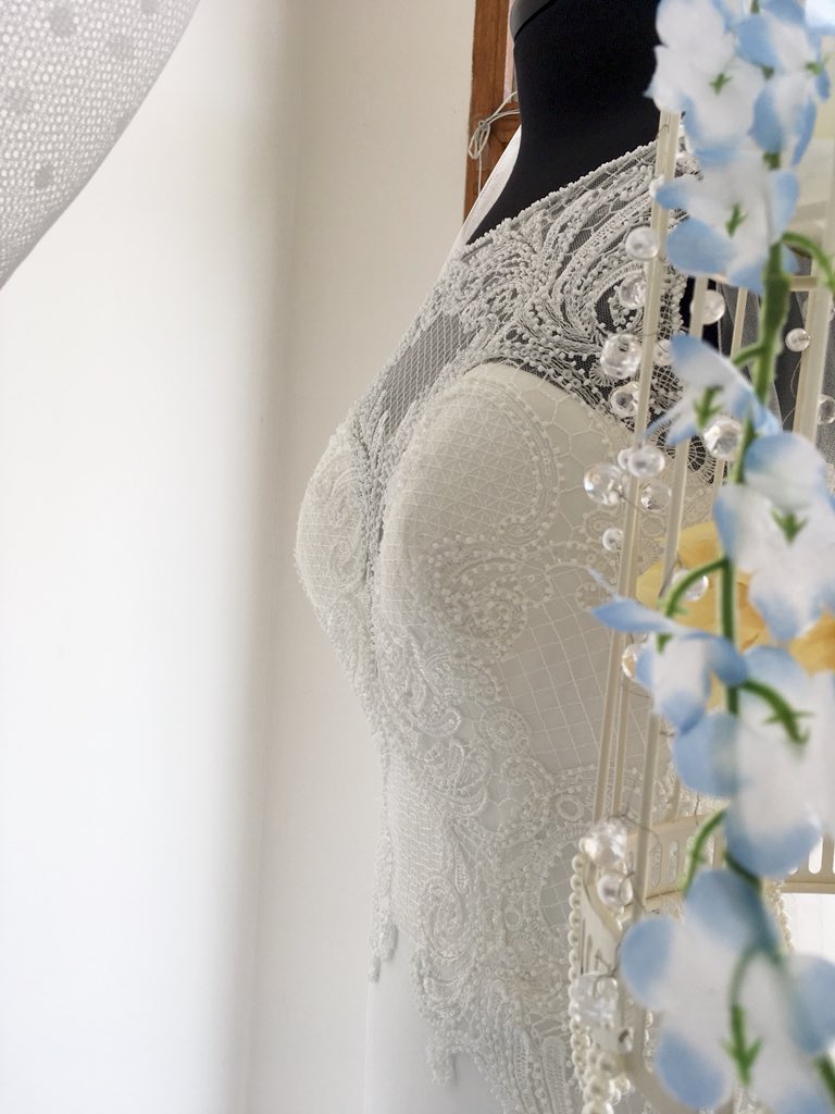 Have a look at this #stunning #lacedetail #weddingdress ‘Skylit’ by @ShamaliBridals in the window of @DaisysBridalC today 💍 #handbeaded #sweetheartneckline