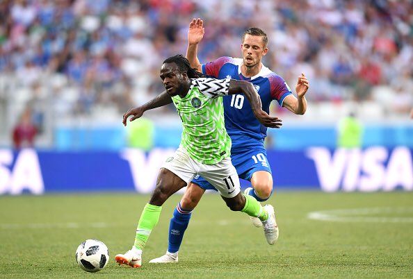 #ISL 0-0 #NGA at half-time. We are creating good chances and defending well. Finnbogason close to scoring in the dying minutes.