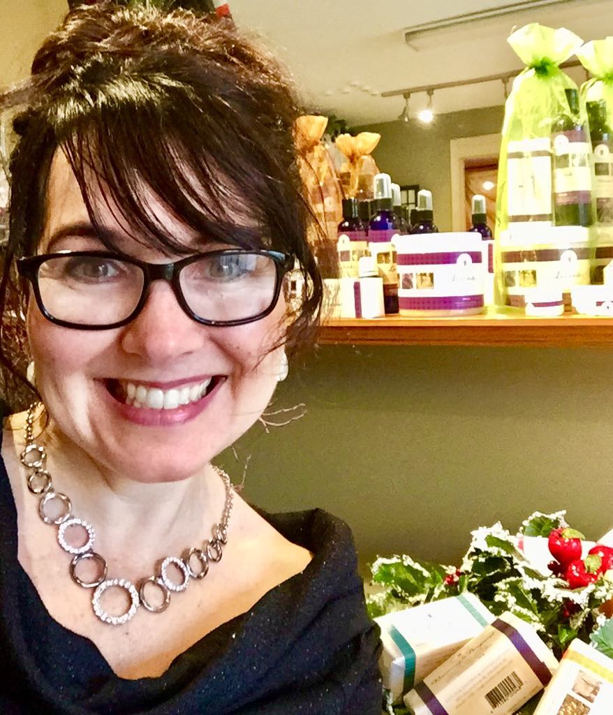 SpaNanaimo's tweet photo. Wow what a week it has been! Let the stresses of your week, whatever it may have entailed, melt away with my Lomi Lomi Hawaiian Body Massage!
Leave feeling calm, peaceful, and completely nurtured. You deserve it!
Call now to book your sweet Aloha experience! 250.754.1113 https://t.co/88enGUJcpU