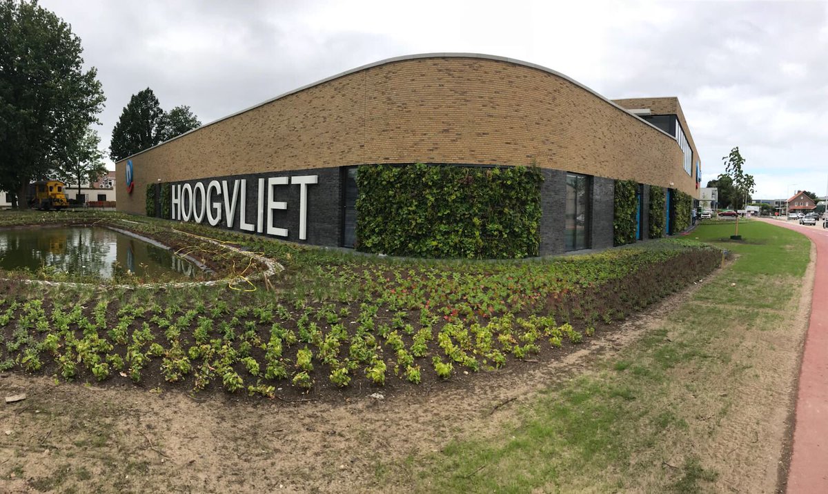 ARomph's tweet image. A special Greenwall @Hoogvlietsuper in Woudenberg. Unique because of its ecological integration. #sustainable #ecologie #design