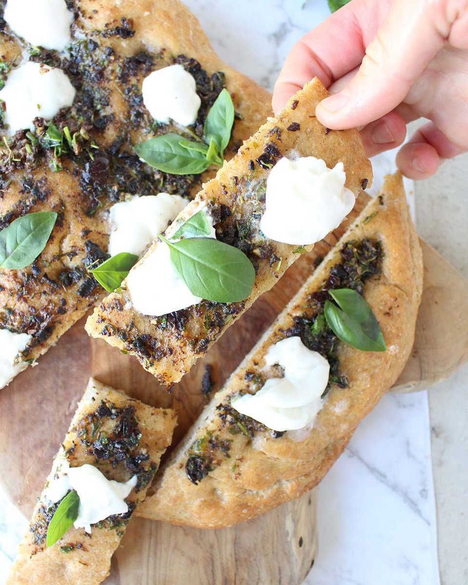 If we have Taco Tuesdays, can we also have Focaccia Fridays? My easy no-knead Italian #recipe with olive tapenade and burrata is a step in the right direction! bit.ly/2ltsC61