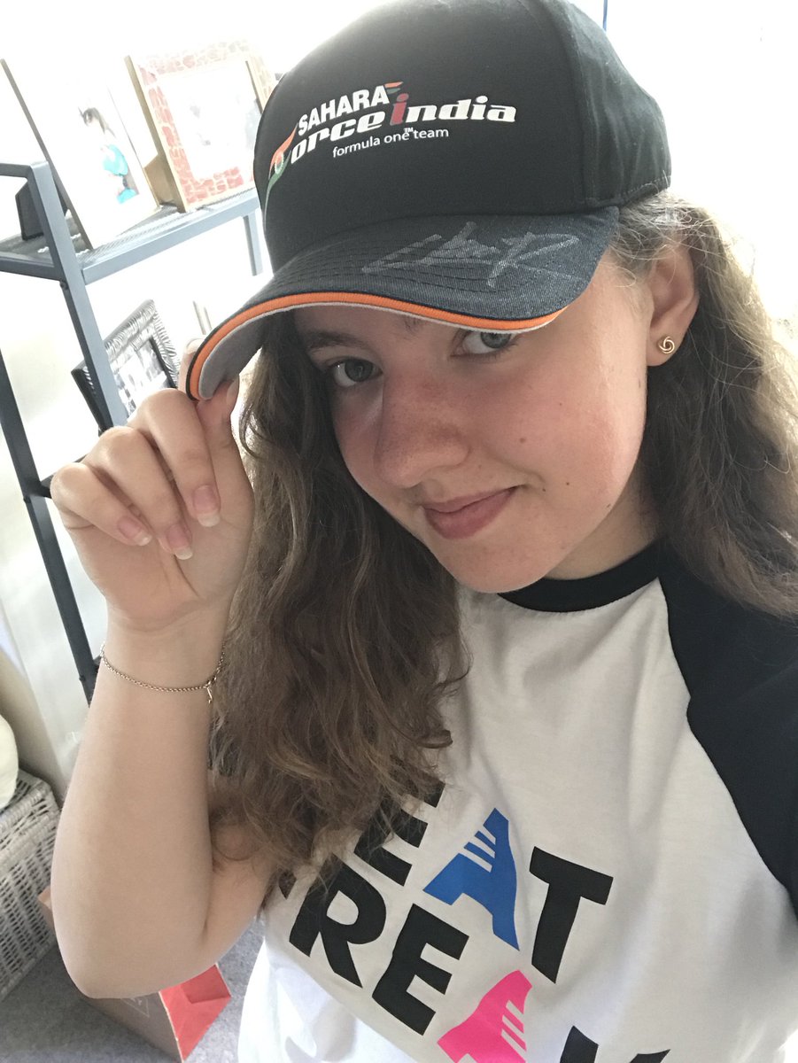 a_her_o's tweet photo. If only everywhere “2-3 days” passed this fast! Huge thanks to @orangebus and @ForceIndiaF1 for this amazing cap signed by @SChecoPerez and @OconEsteban! Will be cherished forever ✊🏼 #OBFAN18 https://t.co/5bRmXKAnlz