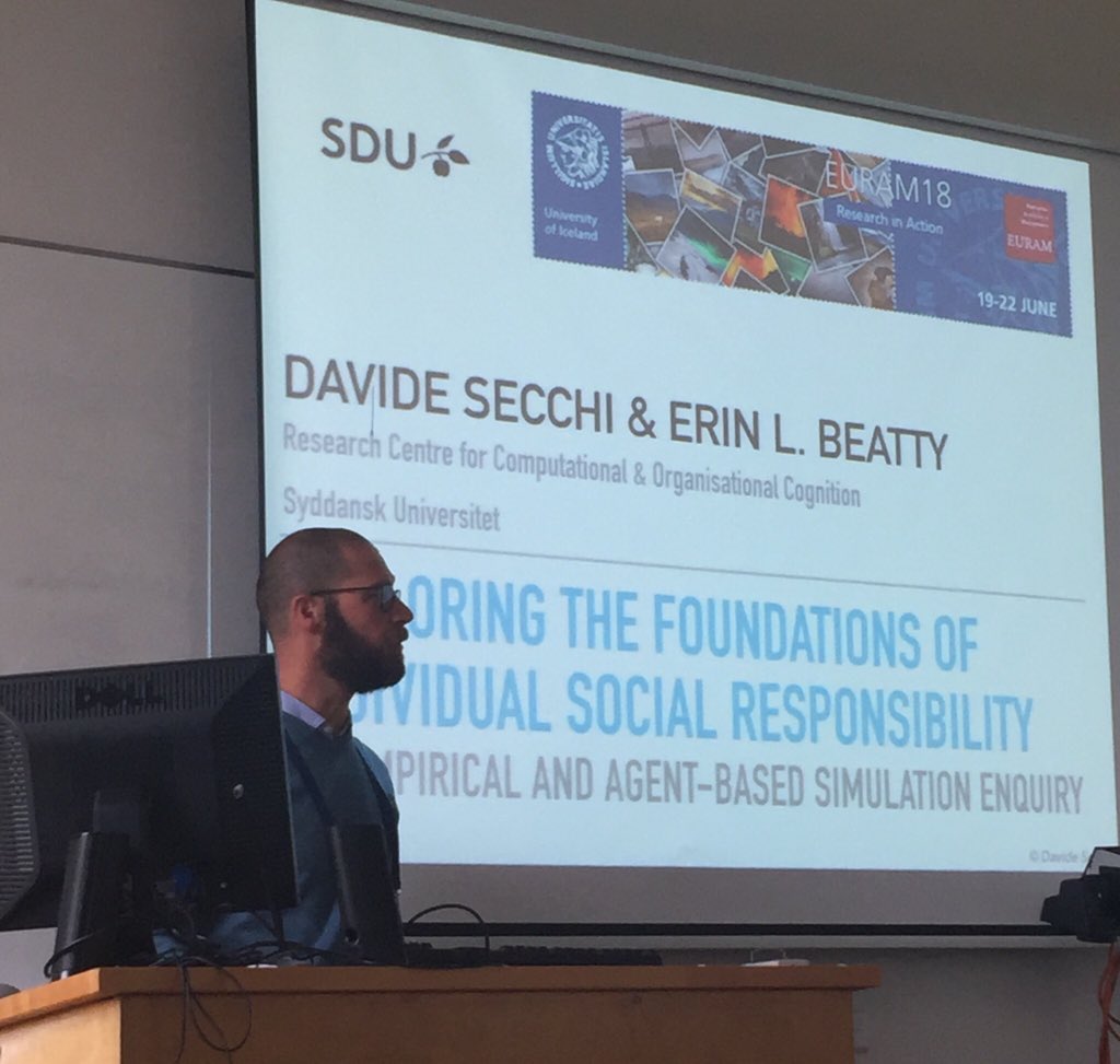 profEBeatty's tweet image. Hybrid methods examining social responsibility #EURAM2018 #sdudk #COMACresearch @COMAC_SDU