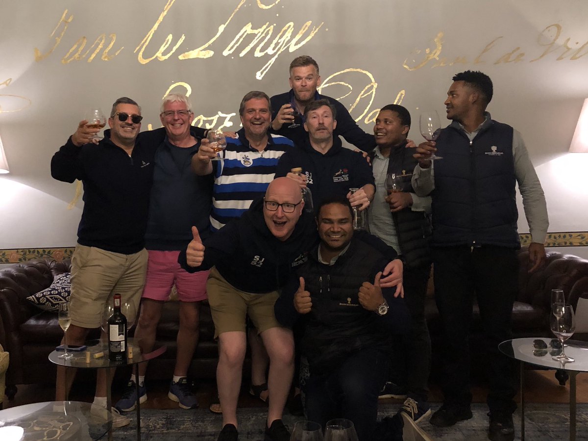 andyneedham01's tweet photo. Random day in SA! #HelloBilly @SeanMJarvis @Jason_W_Taylor @Chumbers #UncleKen #ChrisC https://t.co/XZA9kNnNKj