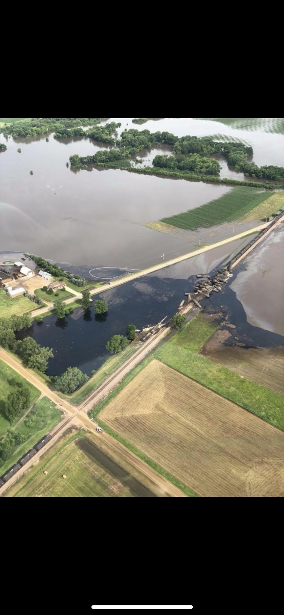 truck driving szn on Twitter "Train derailed south of Doon iowa. Tell