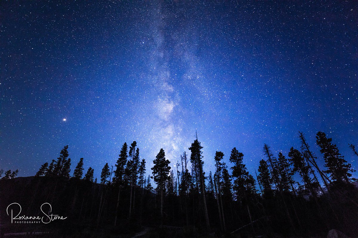 RoxStonePhoto's tweet photo. The incredibly Milky Way over @RockyNPS last week. @CanonUSA 5D Mark IV, 16mm, f/2.8, 30 sec., ISO 4000 RSP© #Stars #Nightsky #summer #travelstoke #FindYourPark #canonphotography #PhotoOfTheNight https://t.co/EJBFAxSJHk