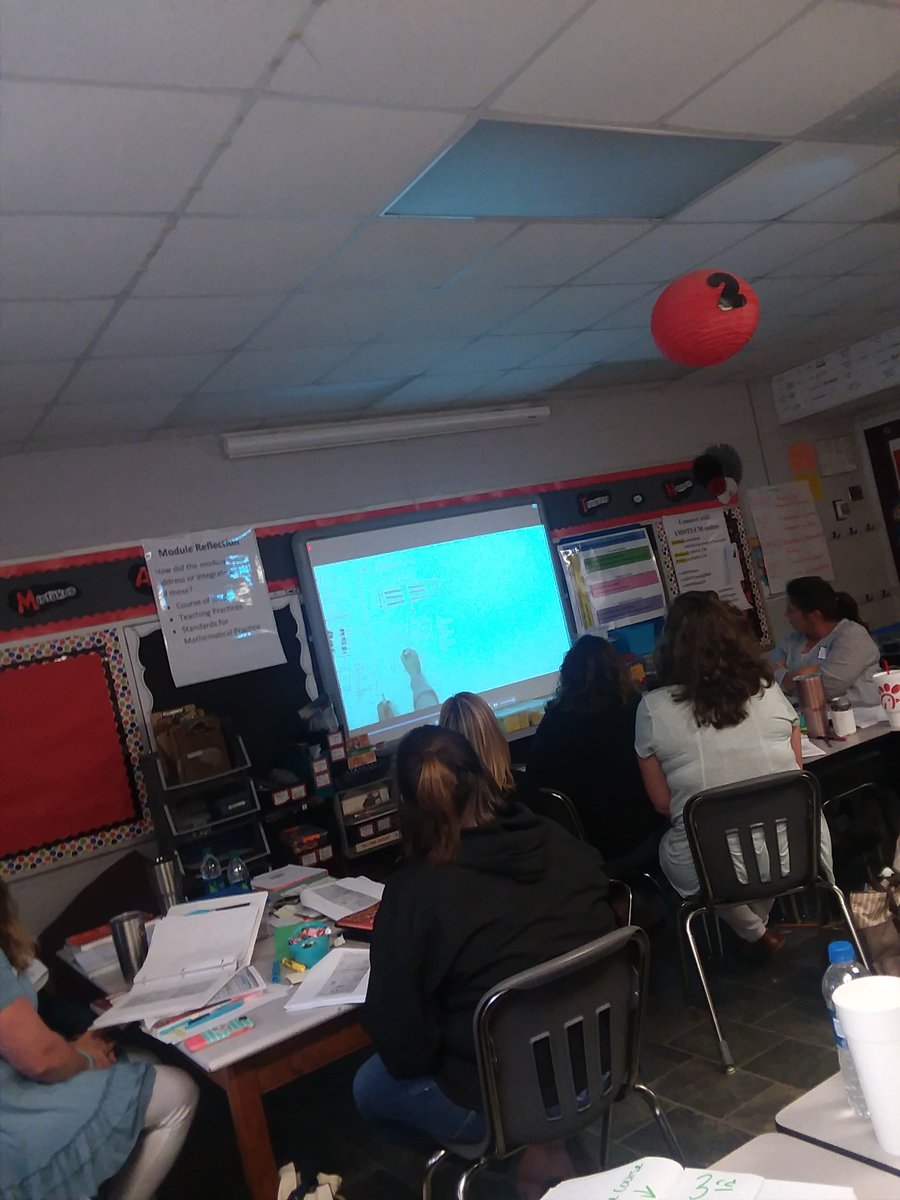 hburford11's tweet photo. I LOVE the video by Graham Fletcher that explains the progression of division! #AmstiWorks #amstitraining2018 @AMSTI_UM @amstiweb @AlabamaDeptofEd @GovernorKayIvey @blairr728 https://t.co/EPo8yXKsD4