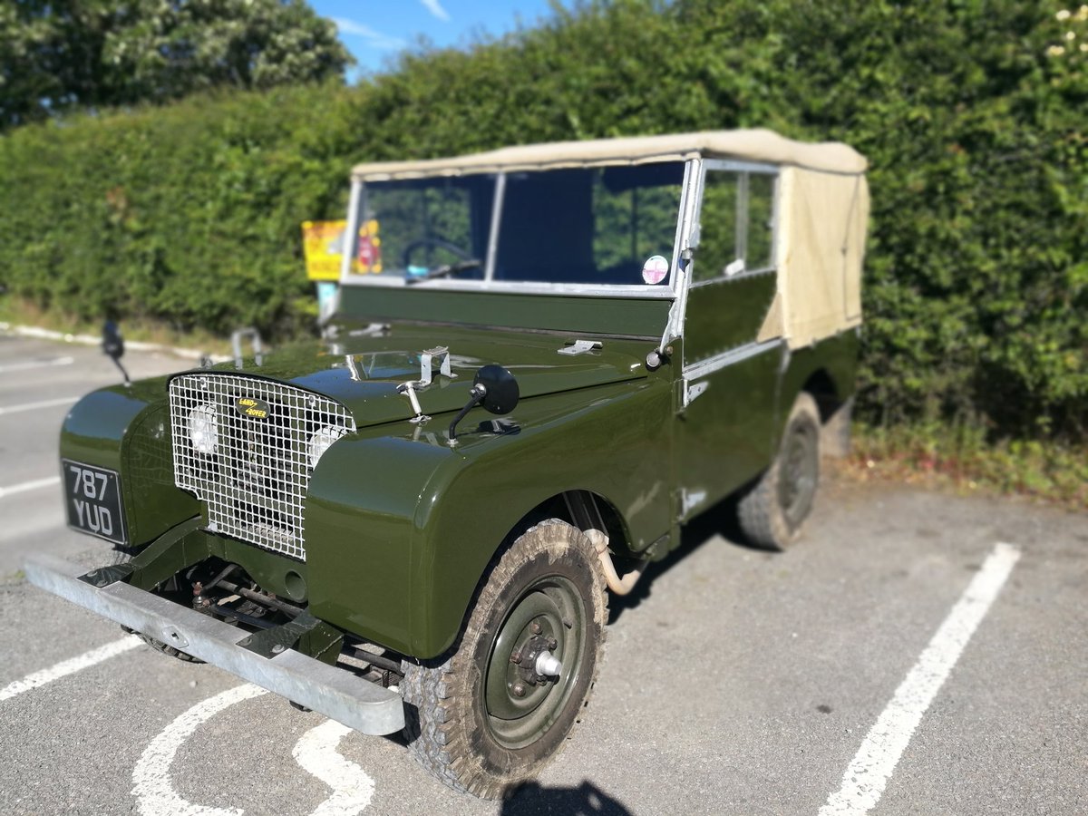 TaclaTaid's tweet photo. The #Landrover are coming all of them visiting the museum at some point this weekend ..#Anglesey #LandRover70Years #LandRover70Years  @LandRoverUKPR @LandRover_UK @Benfogle @AngleseyScMedia @VisitAnglesey https://t.co/Dze9kzHOwG