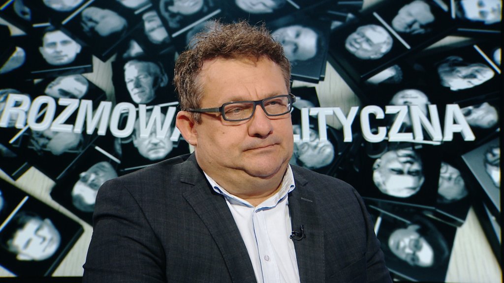 RozmowaP's tweet photo. DR MIROSŁAW OCZKOŚ - EKSPERT DS. WIZERUNKU: Jak ktoś popatrzy na Pana Jakiego i na Pana Trzaskowskiego, to może pomyśli: a może trzecia droga - może ktoś z ruchów miejskich? Te wybory są najważniejsze, bo pokażą prawdziwy sondaż - jak ludzie myślą... #wybory2018 #samorząd https://t.co/M6ycMTbybm
