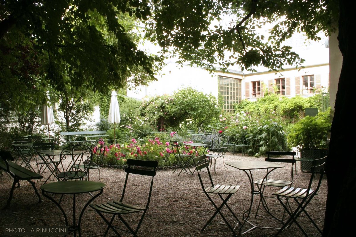 JohnPaulGroup's tweet photo. #ConciergeSecrets 👁️ Fancy a gourmet break in #Paris? Don’t miss the tea room in the @MVRParis’ garden which reopens today. A quiet and charming place nestled in the heart of the capital! https://t.co/4Ez9HgsQrK