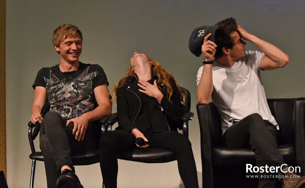 VI0LINJEM's tweet image. .@arosende, @willtudor1 and @Kat_McNamara at #THOS2