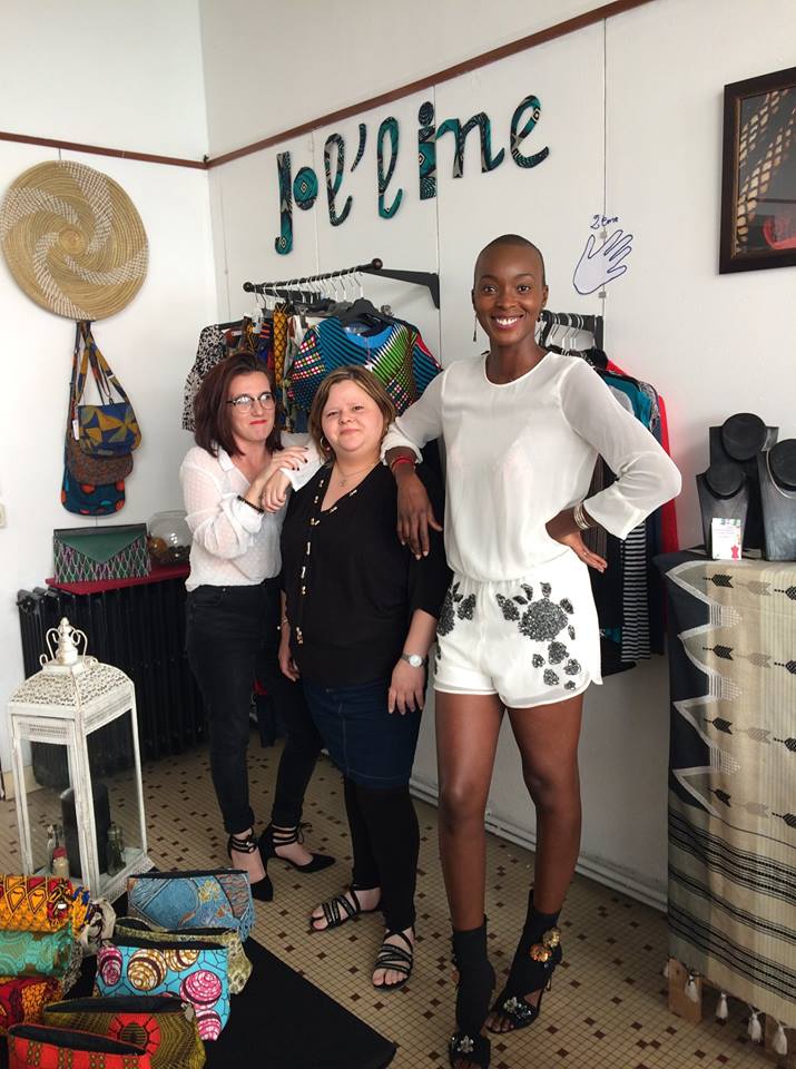 CouveusePES45's tweet photo. La #BoutikEcole est ouverte en continu de 10h à 19h du mardi au samedi, jusqu'au 7 juillet inclus, et c'est au 2 rue des Dahlias à Orléans ! Oumoul, Sandy et Audrey vous attendent ! #PES45 #BGELoiret https://t.co/O9GVYqIZyb
