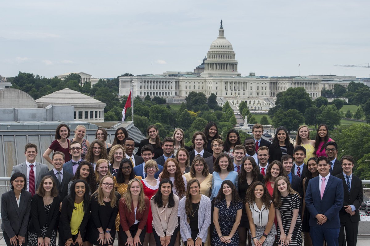 piperjhansen's tweet photo. such an awesome experience! special thanks to the newseum, the freedom forum institute and the neuharth family for making it all possible! i am so excited to lead the future w all of you, thanks for the best five days #freespirit18 https://t.co/EPi9PBXN5B