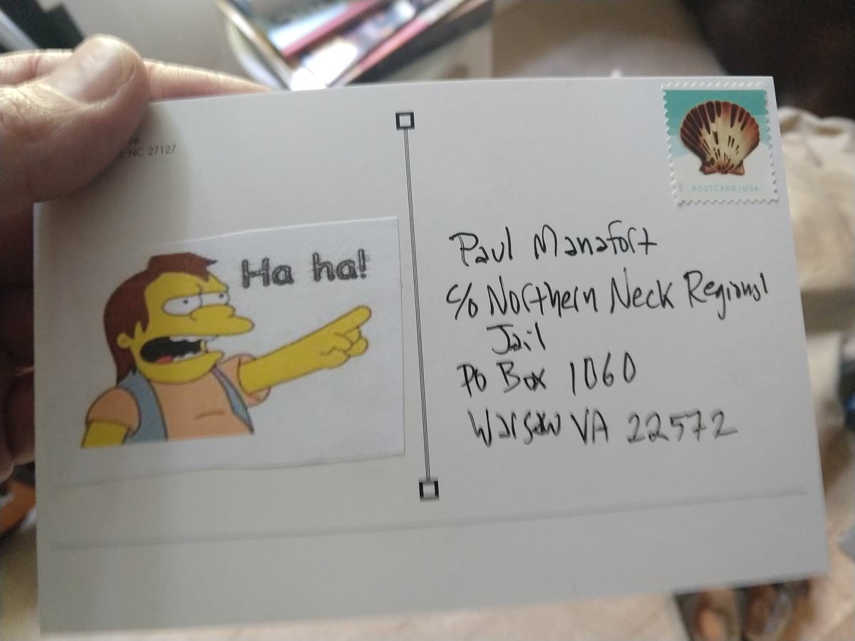 deskmerc's tweet image. @popehat