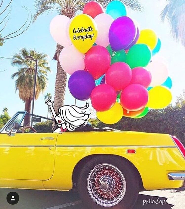 shopSophies's tweet photo. ☀️Hello weekend! 🎉#celebratewithsophies #celebrateeveryday #summerfridays #summervibes https://t.co/QXY8FSLrbX