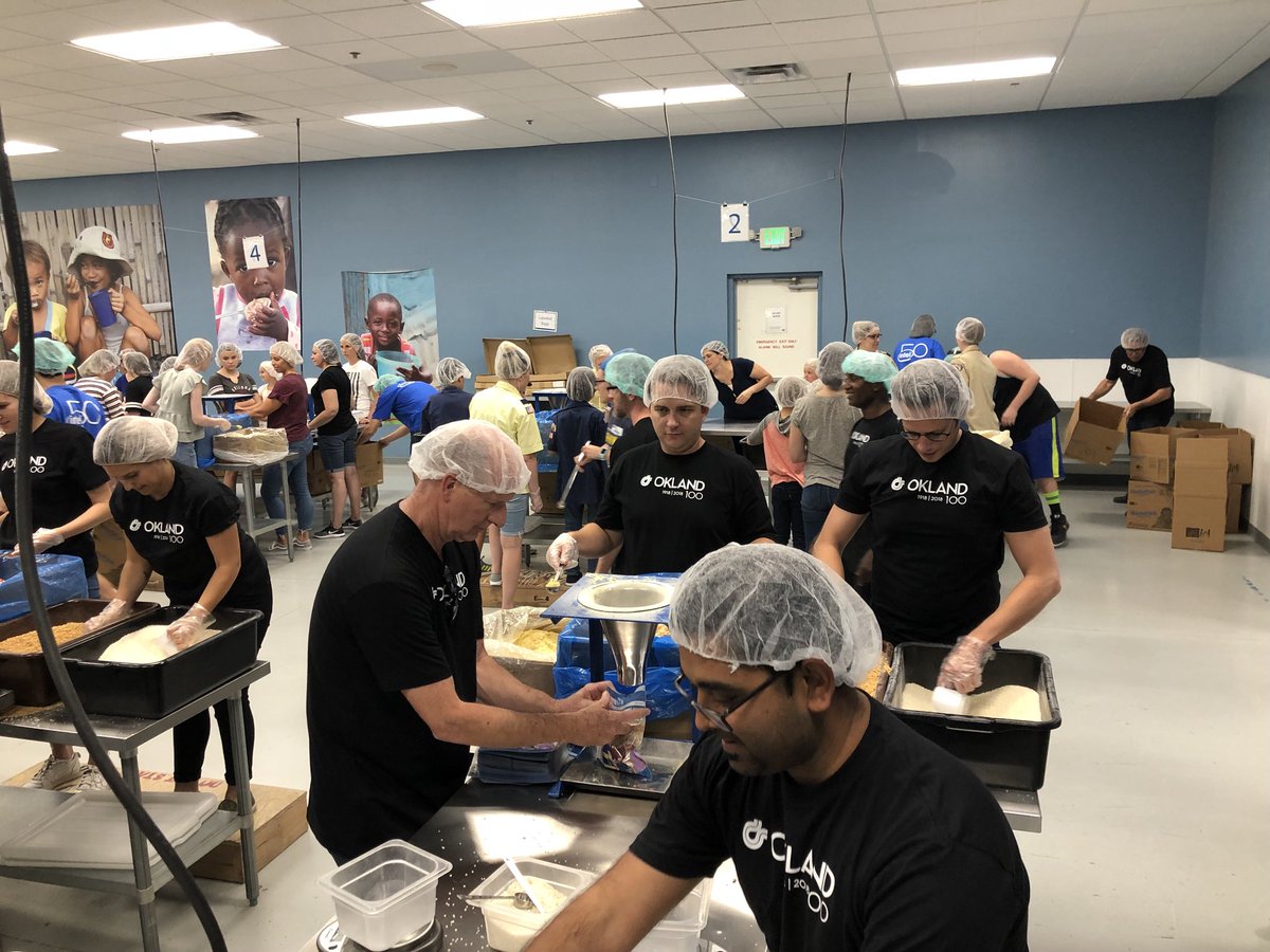 OklandConst's tweet photo. Not the best advertisement for hair nets 😬, but a great time together at @fmsc_org together with @BannerHealth @SmithGroupJJR @pka @WDManor #cannon&amp;wendt #dibble Thanks for the teamwork and helping us work towards our goal of 10,000hrs of service #okland100 https://t.co/301StDcpp2