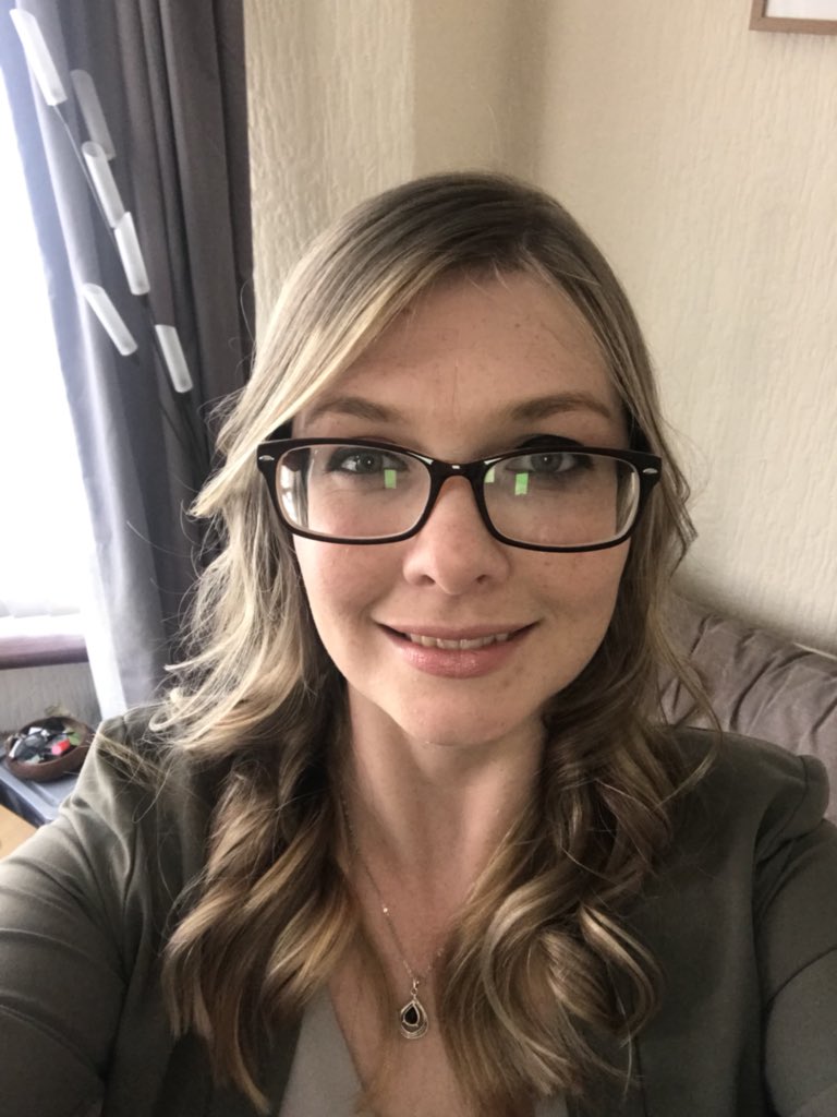 FionaCole15's tweet photo. 3 bloody hours in the hairdressers but totes worth it! #treatyoself #hairdid #uninightout https://t.co/Nz5W7sISum