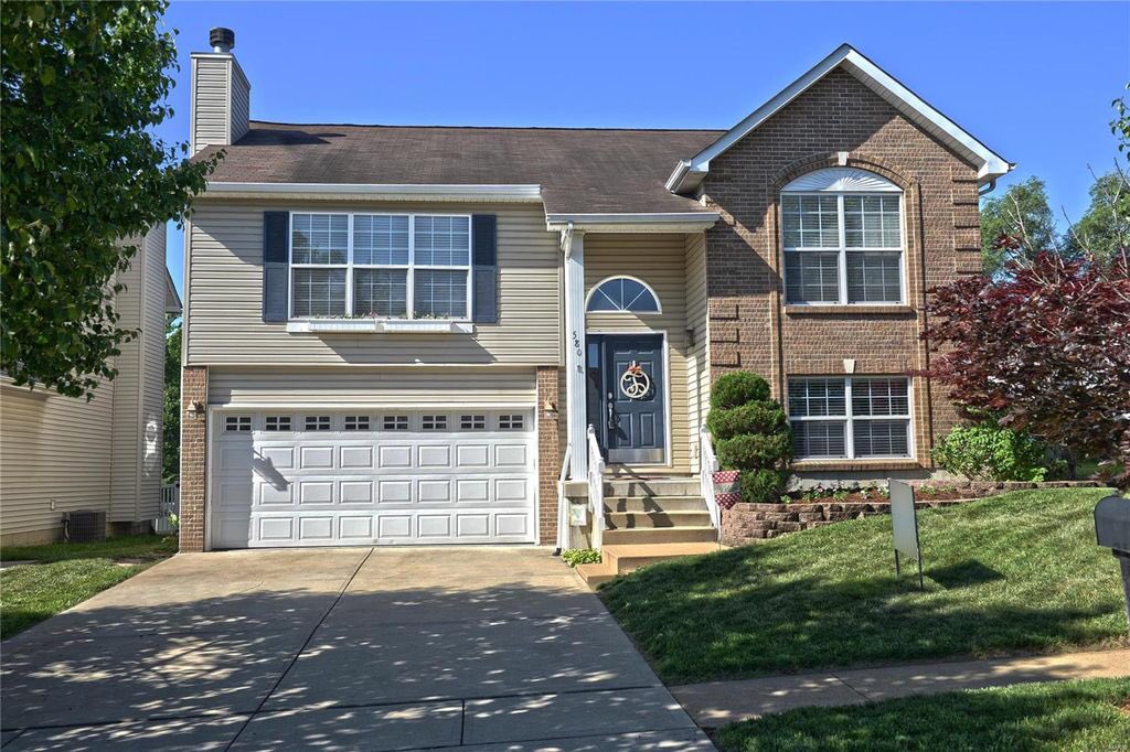 Btoney33's tweet photo. See what I found on @Zillow! https://t.co/IMGNvmEa60 https://t.co/yRoIzdPIb5
