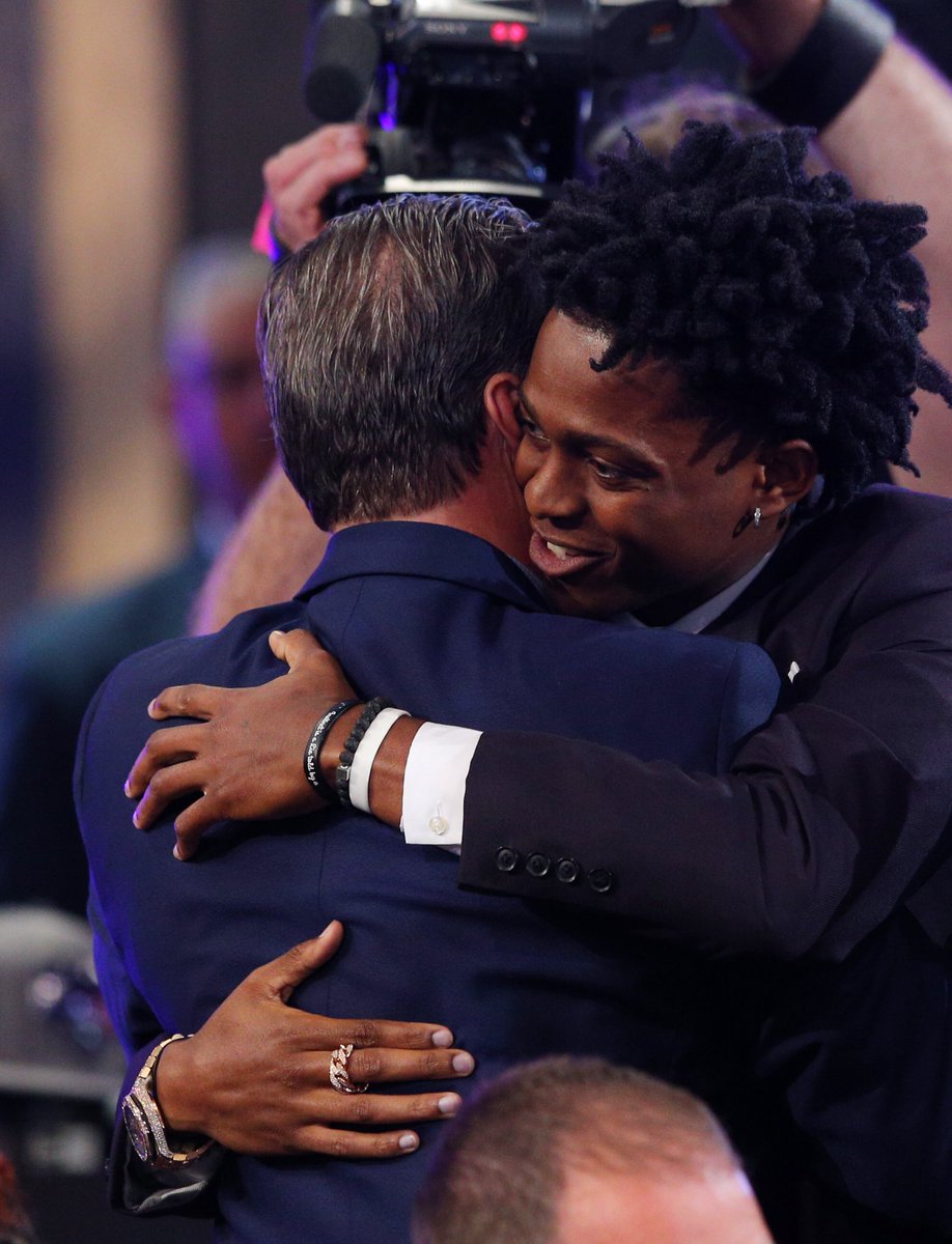 BigBlueArchive's tweet photo. ON THIS DAY in 2017...

Three Wildcats were taken in the lottery. @deaaronfoxx @AhmadMonk @Bam1of1 #BBN https://t.co/Uc4nFTlfod