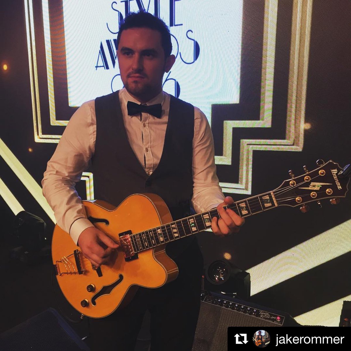 SlingerStraps's tweet photo. Check out this photo of @jakerommermusic performing at the @WaldorfDubai using his Slinger Hip Strap 🎸
.
.
“Get yours today &amp; play pain free with the #slinger hip strap❗️”
.
#bass #bassist #guitar #guitars #guitarist #bassplayer #guitarstrap #bassstrap #slingerstraps #rockon https://t.co/mnVtpmw8Qu