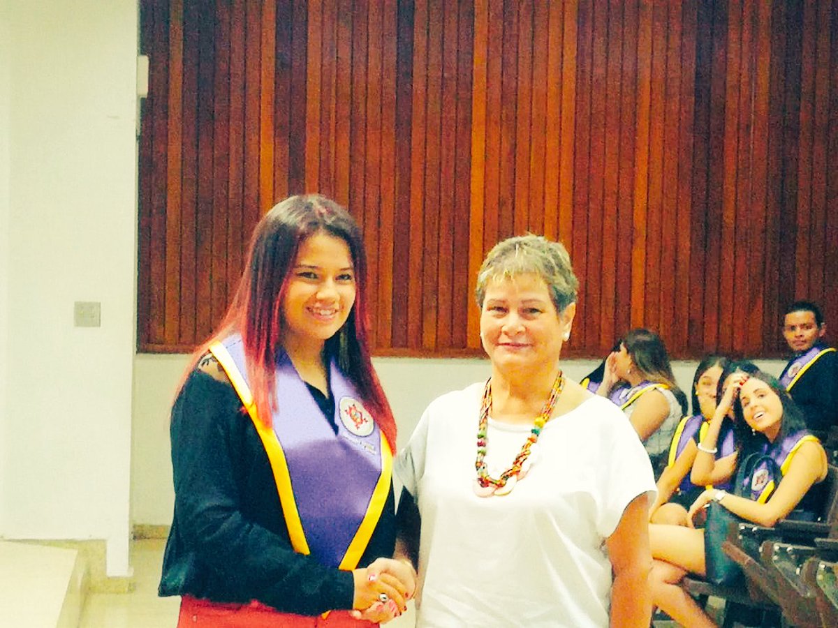 Elissaga's tweet image. Gracias a las ONG’s @SangrePanama @MakeAWishPanama @OIRESVIVIRPTY por participar en la ceremonia de cierre del diplomado en #ComunicaciónDigital  @USMApanama ☺️👌
#rrss #comdig 
#comdigital