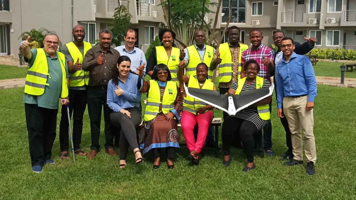 UAV4Ag's tweet photo. CTA #sUAS for #agriculture partners @CharisUAS 🇷🇼 @iao_cm 🇨🇲 @farmerline 🇬🇭 @IRDAC_ 🇨🇩 @ATMANCorp 🇳🇬 @esipps 🇺🇬 @eGeo_bf 🇧🇫 @agrinfotz 🇹🇿 @GBPartners_bj 🇧🇯 @iDrone_zm 🇿🇲 & @sowit_ celebrate successful event in #Accra #ICT4Ag #drones | @CTAflash #EUDev support https://t.co/rg8E4hhkQW