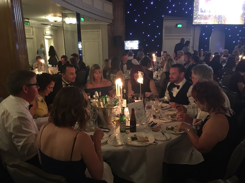 knowle_dge's tweet photo. Dinner underway. Awards up next! Exciting! #TeamDGE @LearnatMAT #TESAwards10 https://t.co/78hpKgwTFS