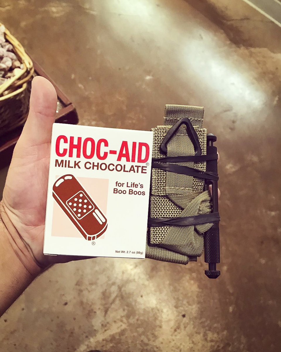 Tramedic's tweet photo. It looks like @snakedoctor30 is prepared for the weekend's most important emergencies... 🍫
#summersafety #chocolateislife #tourniquet #softtw #traumakit #alwaysprepared #chocaid #bleedingcontrol https://t.co/lNCvNq0tYp