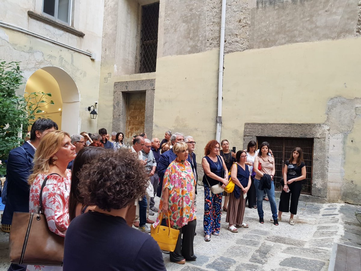 CapriMoonlight's tweet photo. Stasera siamo qui, alla @fondazioneBN, a sostegno di un progetto sociale rivolto ai #giovani.

Per l'evento lancio della campagna di crowdfunding, ad opera di #FondazioneGovoni, sono stati scelti i nostri vini #CapriMoonlight. https://t.co/PHF0jImuYU