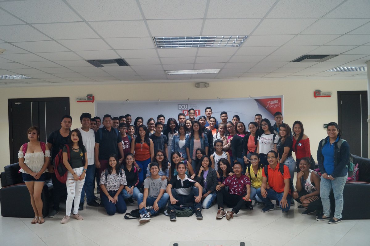 ecu911sambo's tweet photo. #VinculaciónECU911

Estudiantes de @UdeGuayaquil realizaron una visita técnica a @ecu911sambo para conocer su plataforma tecnológica y modelo de gestión del #ECU911. https://t.co/O9ekYyDFiw