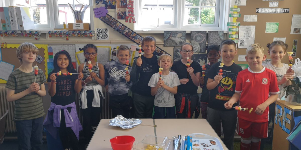Year5StJos's tweet photo. We loved making fruit kebabs this week! We even priced them up for Miss James! Some of us tried fruits we had never tasted before @StJosPrimary  #healthyandconfident #healthyliving https://t.co/fossbAnkiU