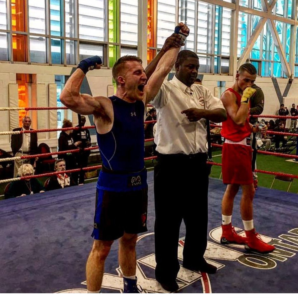 ThadRidsdill's tweet photo. Fight night 🥊🦁🥊Another will try to stop me. But what they don't know is I will do everything in my power to have my hand raised. Let's see who will break first 🔥@motorcityboxing @stingsports #motorcity #boxing #sting #stingboxing #stingcan #fight https://t.co/5rB4lg6b9f