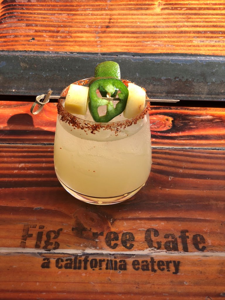 Happy Friday 🎉🙌 Drink yourself into the weekend with this Jalapina Mezcarita. Only if you can handle it though 😜