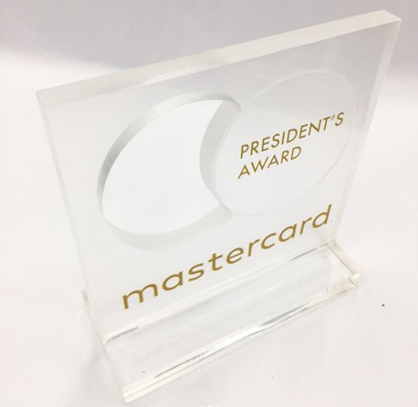 zerofractal's tweet photo. Mastercard President's Award Trophy > Render &amp; Final Product 🏆
#zerofractal #miami #agencylife #mastercard https://t.co/lrFKvGoJ0Q