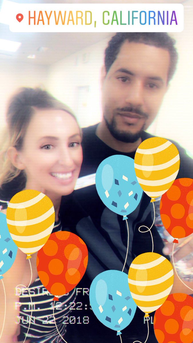 Lil_Dee0121's tweet photo. #IssaSalesParty #NewStoreAlert
Come visit your local sprint store here in Hayward at 24901 Santa Clara st for it’s Grand opening sales event this weekend 🎉 you don’t want to miss these AMAZING deals https://t.co/Jczyjg5E2p