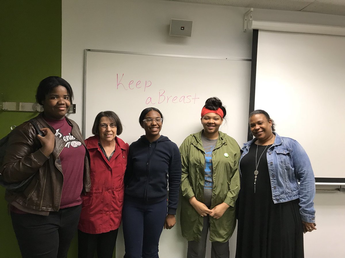 UA_Chicago's tweet photo. Thanks @YG_Chicago and the #SilverLiningFoundation Keep aBreast program for joining our Interns today to teach about health, self exams, and how to deal with trauma #BecomingAMan #WomensHealth #BAM #Selfcare https://t.co/00aclkgtKC
