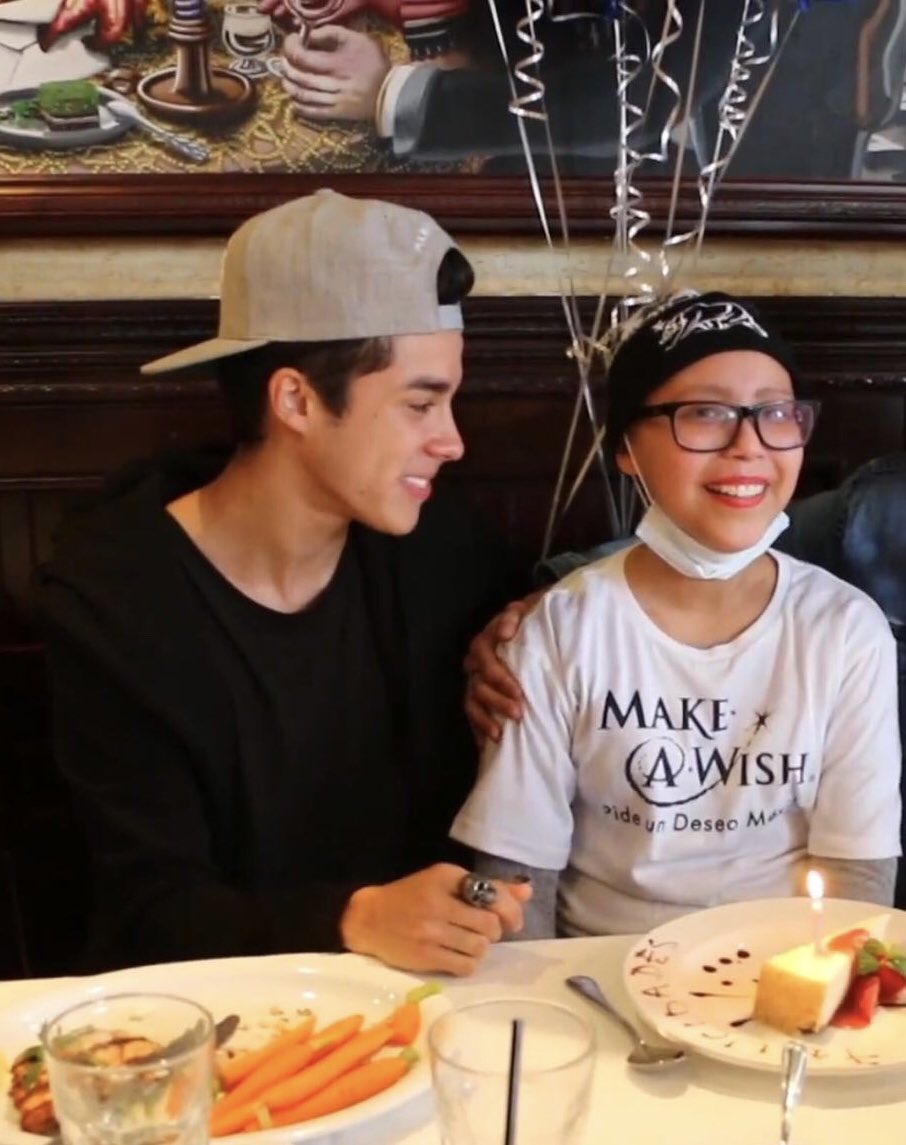 mariobautista_'s tweet image. La vida te da momentos únicos que se valoran demasiado y te dejan mucho como ser humano.

Como el conocer a esta bella alma llena de energía y amor fue por completo un gusto.

Descansa Dalia mi amor yo se que nos cuidas desde arriba, siempre te amaré ❤️