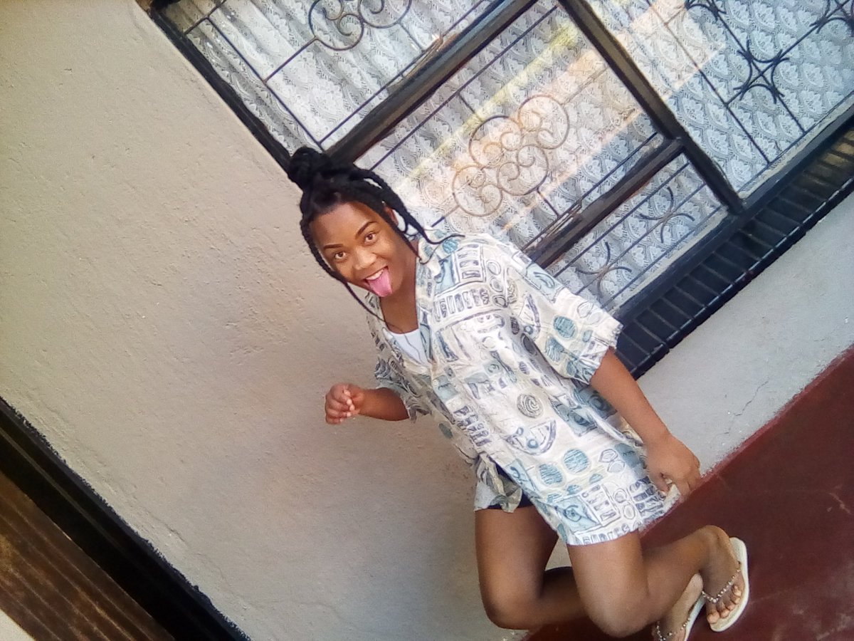 evi_du's tweet photo. #MemeYourselfChallenge https://t.co/3908BfzbIN